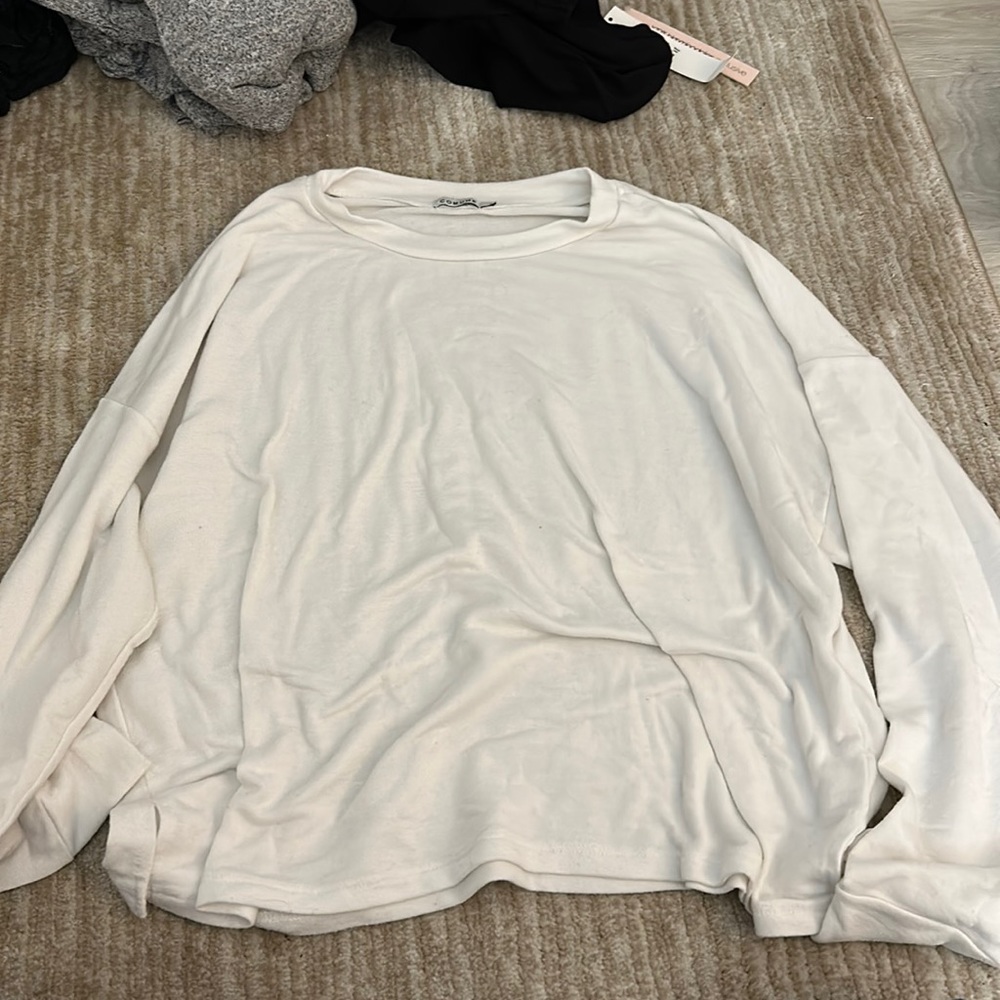 Commune white comfy long sleeve